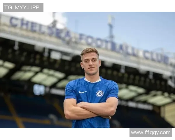 巴黎圣日耳曼宣布签约切尔西球星卡瓦尼阵容再添利器