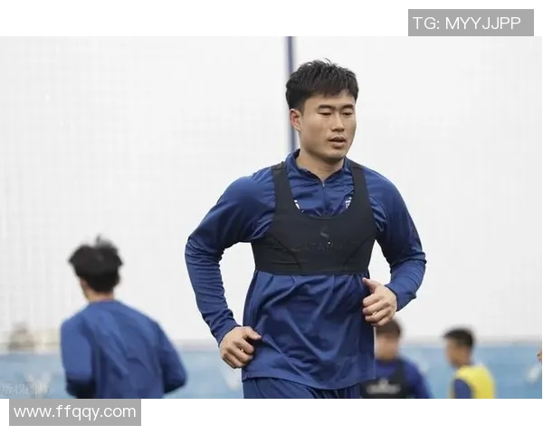 邓涵文精彩封堵助力球队战胜上海申花展现出色防守能力