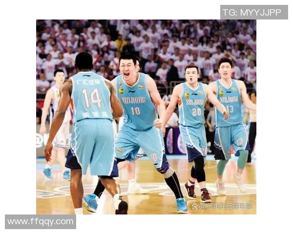 广东宏远男篮再胜新疆男篮南北对决火爆世界观众眼球